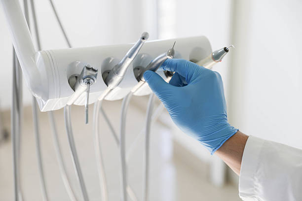 Professional Emergency Dentist technician working in Tilton, IL